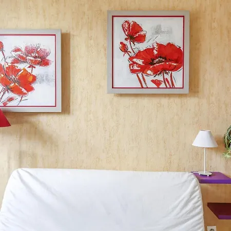 On The First Floor In The Heart Of Bayeux, Free Parking 150 Meters * Bayeux